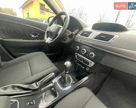 Белый Рено Меган, объемом двигателя 1.46 л и пробегом 255 тыс. км за 6500 $, фото 15 на Automoto.ua