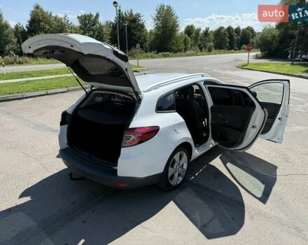 Белый Рено Меган, объемом двигателя 1.5 л и пробегом 225 тыс. км за 7699 $, фото 61 на Automoto.ua