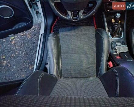 Білий Рено Меган, об'ємом двигуна 1.5 л та пробігом 261 тис. км за 7600 $, фото 13 на Automoto.ua