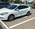 Белый Рено Меган, объемом двигателя 1.5 л и пробегом 300 тыс. км за 7800 $, фото 1 на Automoto.ua