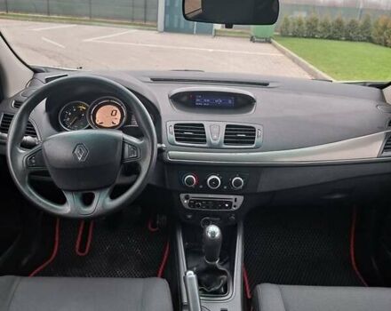 Білий Рено Меган, об'ємом двигуна 1.5 л та пробігом 278 тис. км за 7200 $, фото 2 на Automoto.ua