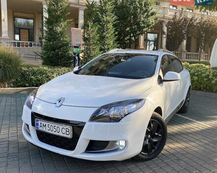 Білий Рено Меган, об'ємом двигуна 1.5 л та пробігом 299 тис. км за 7700 $, фото 1 на Automoto.ua