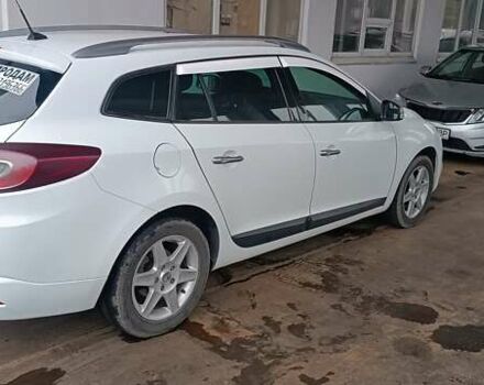 Белый Рено Меган, объемом двигателя 1.5 л и пробегом 210 тыс. км за 7500 $, фото 3 на Automoto.ua