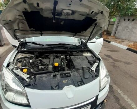 Белый Рено Меган, объемом двигателя 1.5 л и пробегом 301 тыс. км за 7550 $, фото 10 на Automoto.ua