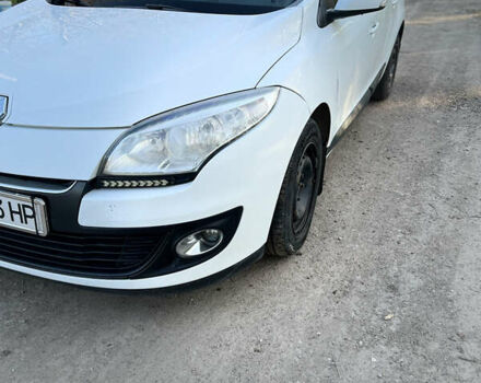 Білий Рено Меган, об'ємом двигуна 1.46 л та пробігом 297 тис. км за 7200 $, фото 16 на Automoto.ua