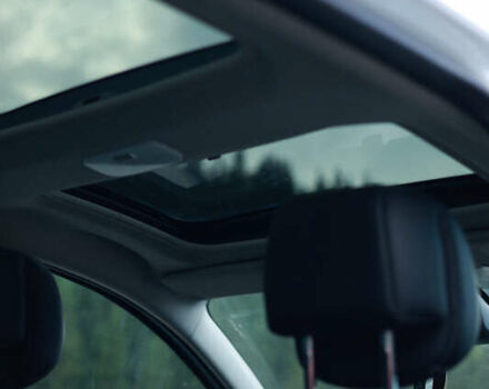 Рено Меган 2012 в Калуше на Automoto.ua Белый Рено Меган, объемом двигателя 1.5 л и пробегом 315 тыс. км за 8499 $, фото 16 на Automoto.ua