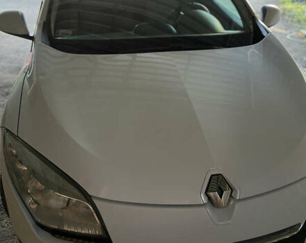 Білий Рено Меган, об'ємом двигуна 1.46 л та пробігом 297 тис. км за 7200 $, фото 11 на Automoto.ua