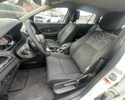 Белый Рено Меган, объемом двигателя 1.5 л и пробегом 255 тыс. км за 6599 $, фото 7 на Automoto.ua