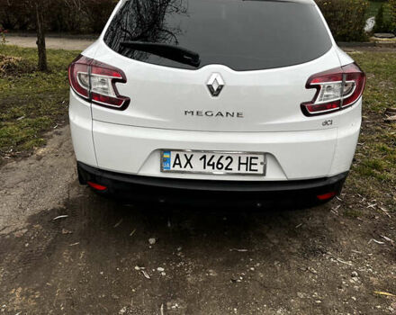 Белый Рено Меган, объемом двигателя 1.6 л и пробегом 237 тыс. км за 7800 $, фото 1 на Automoto.ua