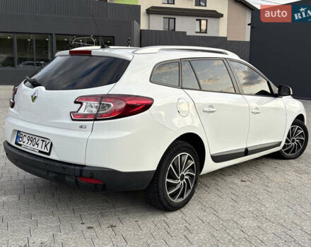 Білий Рено Меган, об'ємом двигуна 1.46 л та пробігом 260 тис. км за 7099 $, фото 2 на Automoto.ua