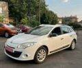 Белый Рено Меган, объемом двигателя 1.6 л и пробегом 267 тыс. км за 7100 $, фото 7 на Automoto.ua