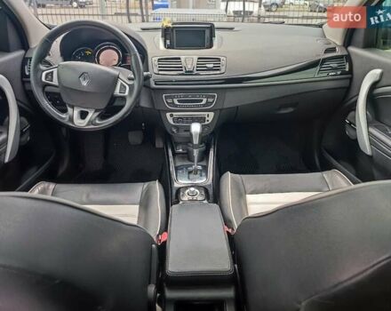 Белый Рено Меган, объемом двигателя 1.46 л и пробегом 266 тыс. км за 8000 $, фото 24 на Automoto.ua