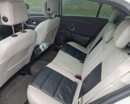 Белый Рено Меган, объемом двигателя 1.5 л и пробегом 327 тыс. км за 8000 $, фото 1 на Automoto.ua