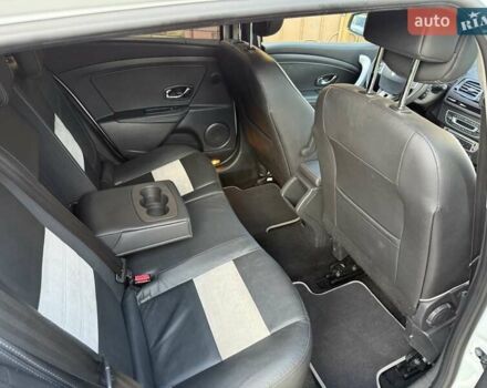 Белый Рено Меган, объемом двигателя 1.5 л и пробегом 225 тыс. км за 7699 $, фото 137 на Automoto.ua