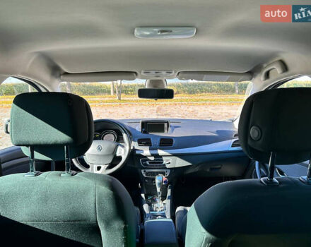 Белый Рено Меган, объемом двигателя 1.5 л и пробегом 277 тыс. км за 7700 $, фото 13 на Automoto.ua