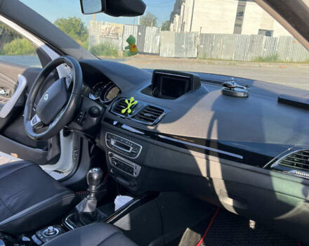 Рено Меган 2012 в Виннице на Automoto.ua Белый Рено Меган, объемом двигателя 1.46 л и пробегом 256 тыс. км за 8500 $, фото 16 на Automoto.ua