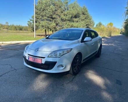 Белый Рено Меган, объемом двигателя 1.5 л и пробегом 3 тыс. км за 7200 $, фото 7 на Automoto.ua