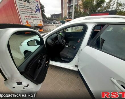 Белый Рено Меган, объемом двигателя 1.5 л и пробегом 301 тыс. км за 7550 $, фото 8 на Automoto.ua