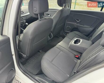 Белый Рено Меган, объемом двигателя 1.5 л и пробегом 190 тыс. км за 8900 $, фото 18 на Automoto.ua