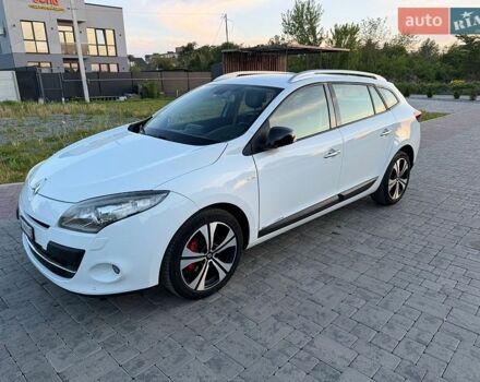 Білий Рено Меган, об'ємом двигуна 1.46 л та пробігом 246 тис. км за 8999 $, фото 97 на Automoto.ua