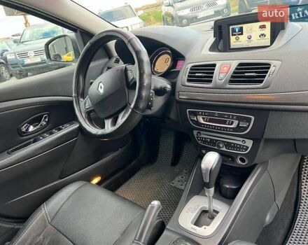 Белый Рено Меган, объемом двигателя 1.5 л и пробегом 240 тыс. км за 8190 $, фото 40 на Automoto.ua