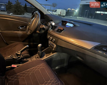 Білий Рено Меган, об'ємом двигуна 1.46 л та пробігом 304 тис. км за 6499 $, фото 18 на Automoto.ua