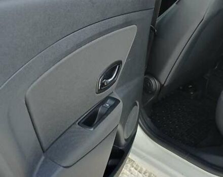 Белый Рено Меган, объемом двигателя 1.5 л и пробегом 216 тыс. км за 7800 $, фото 8 на Automoto.ua