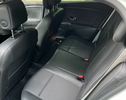 Белый Рено Меган, объемом двигателя 1.5 л и пробегом 240 тыс. км за 9900 $, фото 7 на Automoto.ua