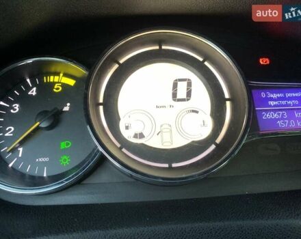 Белый Рено Меган, объемом двигателя 1.5 л и пробегом 260 тыс. км за 8100 $, фото 3 на Automoto.ua