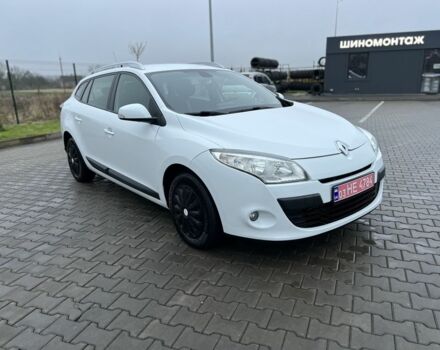 Белый Рено Меган, объемом двигателя 1.5 л и пробегом 250 тыс. км за 7700 $, фото 1 на Automoto.ua