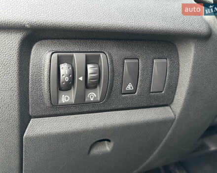 Білий Рено Меган, об'ємом двигуна 1.46 л та пробігом 260 тис. км за 7099 $, фото 15 на Automoto.ua