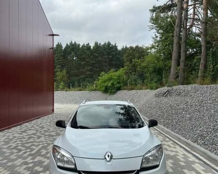 Рено Меган 2012 у Львові на Automoto.ua Білий Рено Меган, об'ємом двигуна 1.5 л та пробігом 304 тис. км за 8000 $, фото 6 на Automoto.ua