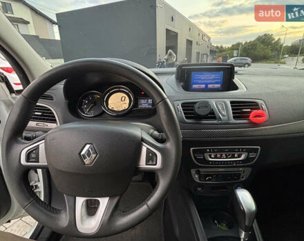 Білий Рено Меган, об'ємом двигуна 1.46 л та пробігом 260 тис. км за 7099 $, фото 10 на Automoto.ua