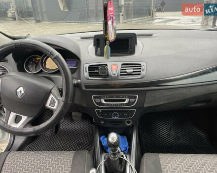 Білий Рено Меган, об'ємом двигуна 1.46 л та пробігом 280 тис. км за 7200 $, фото 7 на Automoto.ua