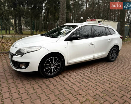 Білий Рено Меган, об'ємом двигуна 1.5 л та пробігом 260 тис. км за 8000 $, фото 2 на Automoto.ua