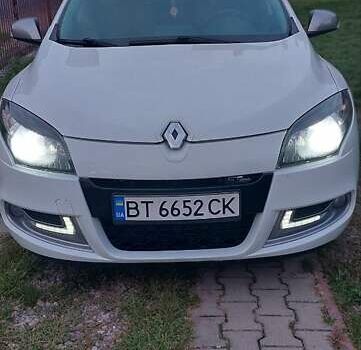 Белый Рено Меган, объемом двигателя 1.46 л и пробегом 285 тыс. км за 7000 $, фото 3 на Automoto.ua