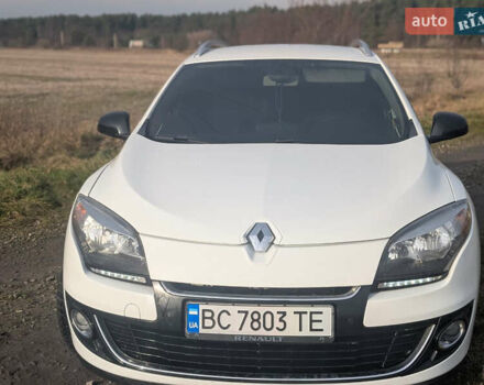 Білий Рено Меган, об'ємом двигуна 1.46 л та пробігом 261 тис. км за 7800 $, фото 1 на Automoto.ua
