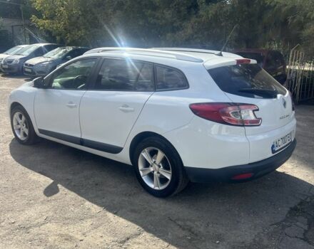 Белый Рено Меган, объемом двигателя 1.5 л и пробегом 240 тыс. км за 8000 $, фото 3 на Automoto.ua