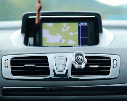 Рено Меган 2012 в Калуше на Automoto.ua Белый Рено Меган, объемом двигателя 1.5 л и пробегом 315 тыс. км за 8499 $, фото 14 на Automoto.ua