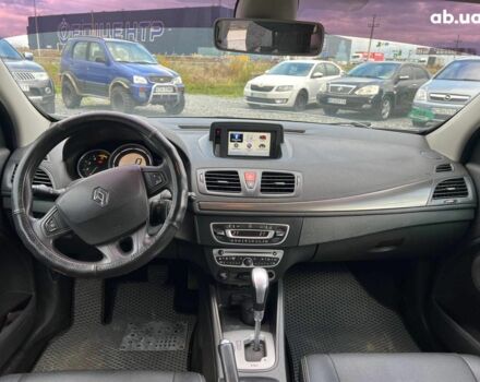 Білий Рено Меган, об'ємом двигуна 1.5 л та пробігом 240 тис. км за 8190 $, фото 35 на Automoto.ua