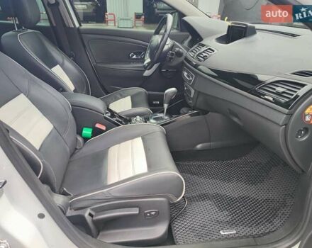 Белый Рено Меган, объемом двигателя 1.46 л и пробегом 266 тыс. км за 8000 $, фото 22 на Automoto.ua