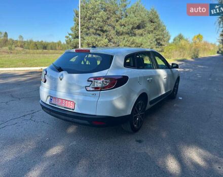 Белый Рено Меган, объемом двигателя 1.5 л и пробегом 254 тыс. км за 7200 $, фото 3 на Automoto.ua