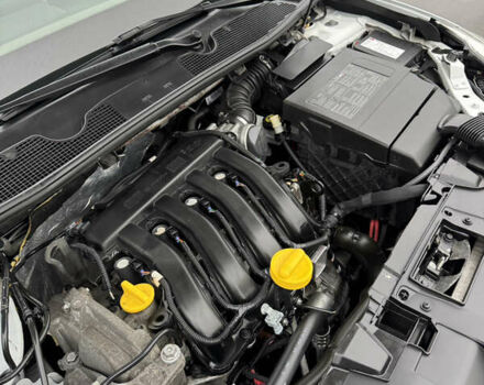 Білий Рено Меган, об'ємом двигуна 1.6 л та пробігом 235 тис. км за 7500 $, фото 42 на Automoto.ua