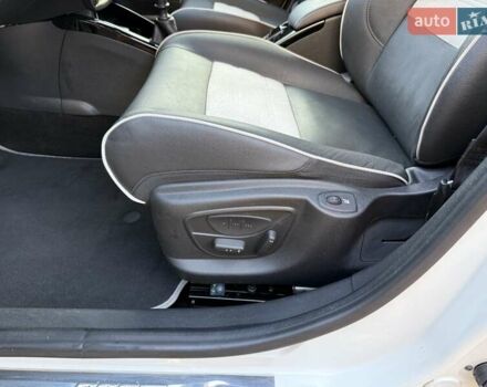 Белый Рено Меган, объемом двигателя 1.5 л и пробегом 225 тыс. км за 7699 $, фото 161 на Automoto.ua