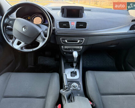 Белый Рено Меган, объемом двигателя 1.5 л и пробегом 257 тыс. км за 7200 $, фото 19 на Automoto.ua