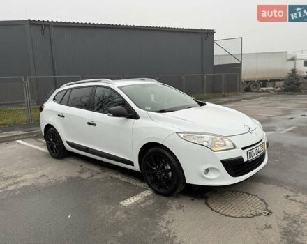 Білий Рено Меган, об'ємом двигуна 1.6 л та пробігом 235 тис. км за 7500 $, фото 7 на Automoto.ua