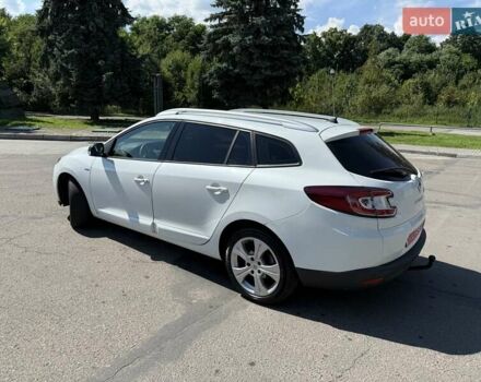 Белый Рено Меган, объемом двигателя 1.5 л и пробегом 225 тыс. км за 7699 $, фото 9 на Automoto.ua