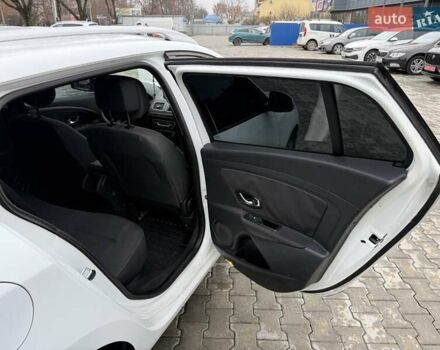 Белый Рено Меган, объемом двигателя 1.46 л и пробегом 306 тыс. км за 7200 $, фото 22 на Automoto.ua