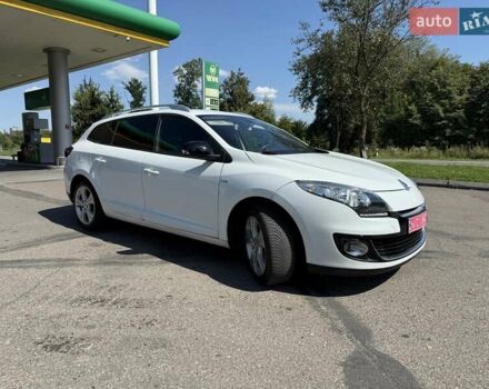 Белый Рено Меган, объемом двигателя 1.5 л и пробегом 225 тыс. км за 7699 $, фото 32 на Automoto.ua