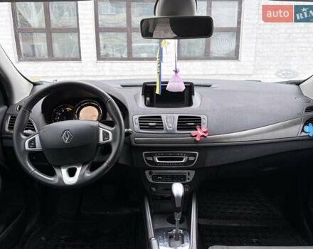 Білий Рено Меган, об'ємом двигуна 1.46 л та пробігом 265 тис. км за 6990 $, фото 61 на Automoto.ua
